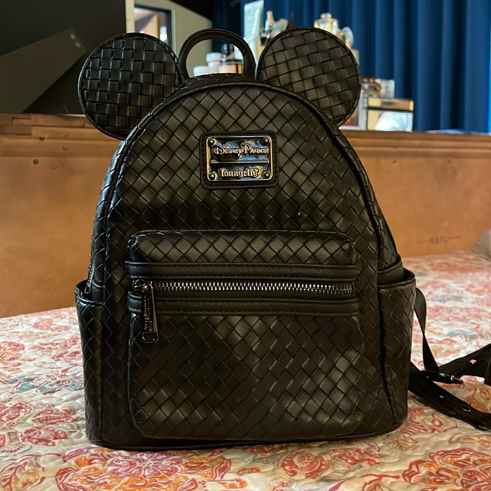 Disney lounge fly black mouse ears backpack